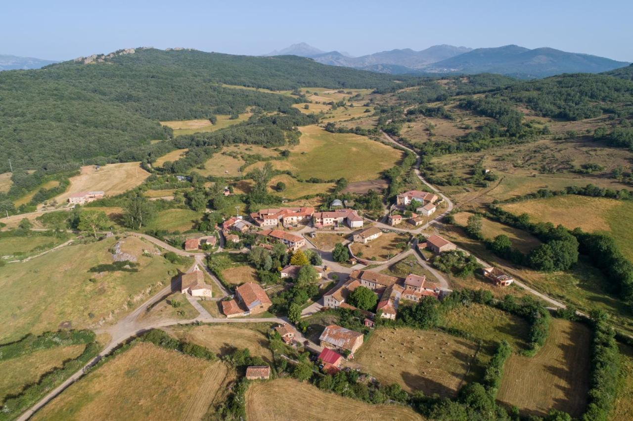 הוילה Rabanal de los Caballeros Casa Tiquio Montana Palentina מראה חיצוני תמונה
